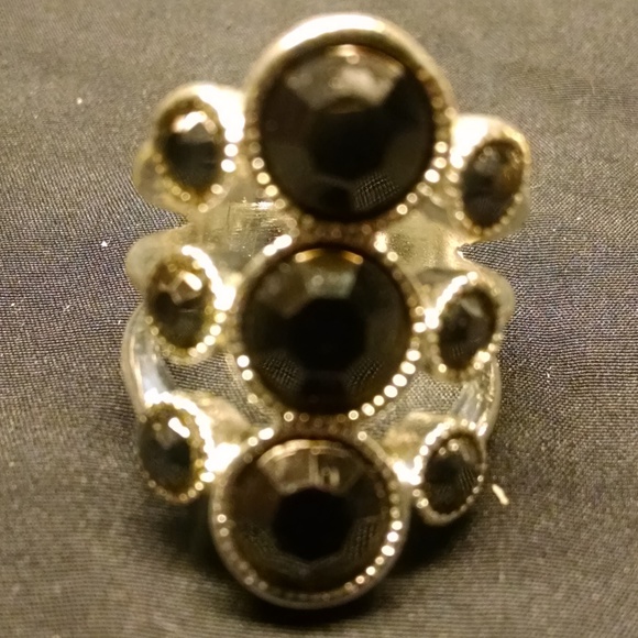 Gorgeous Elegant Shiney Rhinestones Ring - Picture 5 of 6